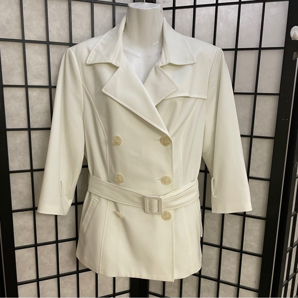 Sharagano ladies white belted jacket, size 14